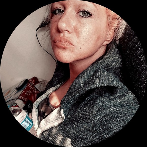 poppychills84